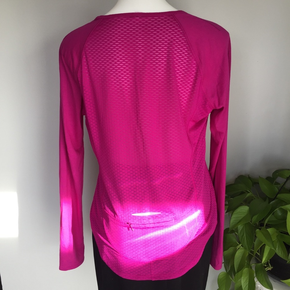 🏃🏽‍♀️ UNDER ARMOUR • Athletic Top 🏃🏽‍♀️
